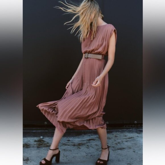 ZARA PLEATED DRESS WITH BELT - Picture 3 of 7